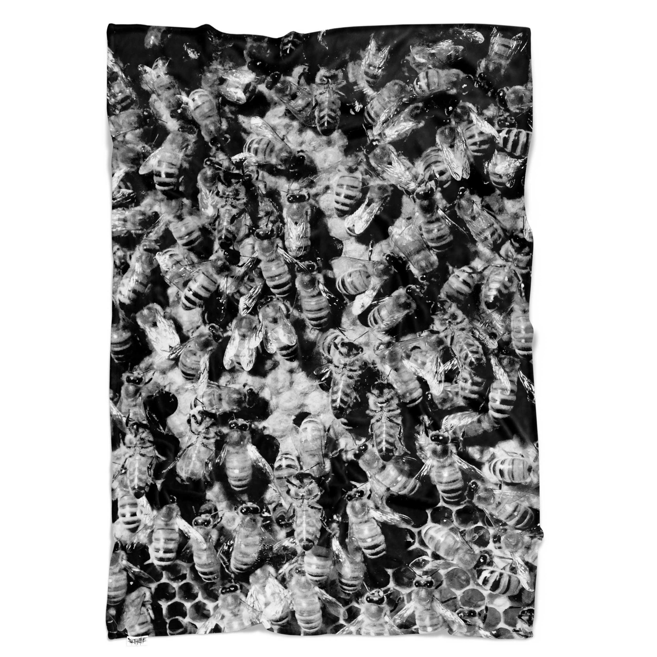 get-the-official-bees-dark-blanket-on-sale_0.jpg