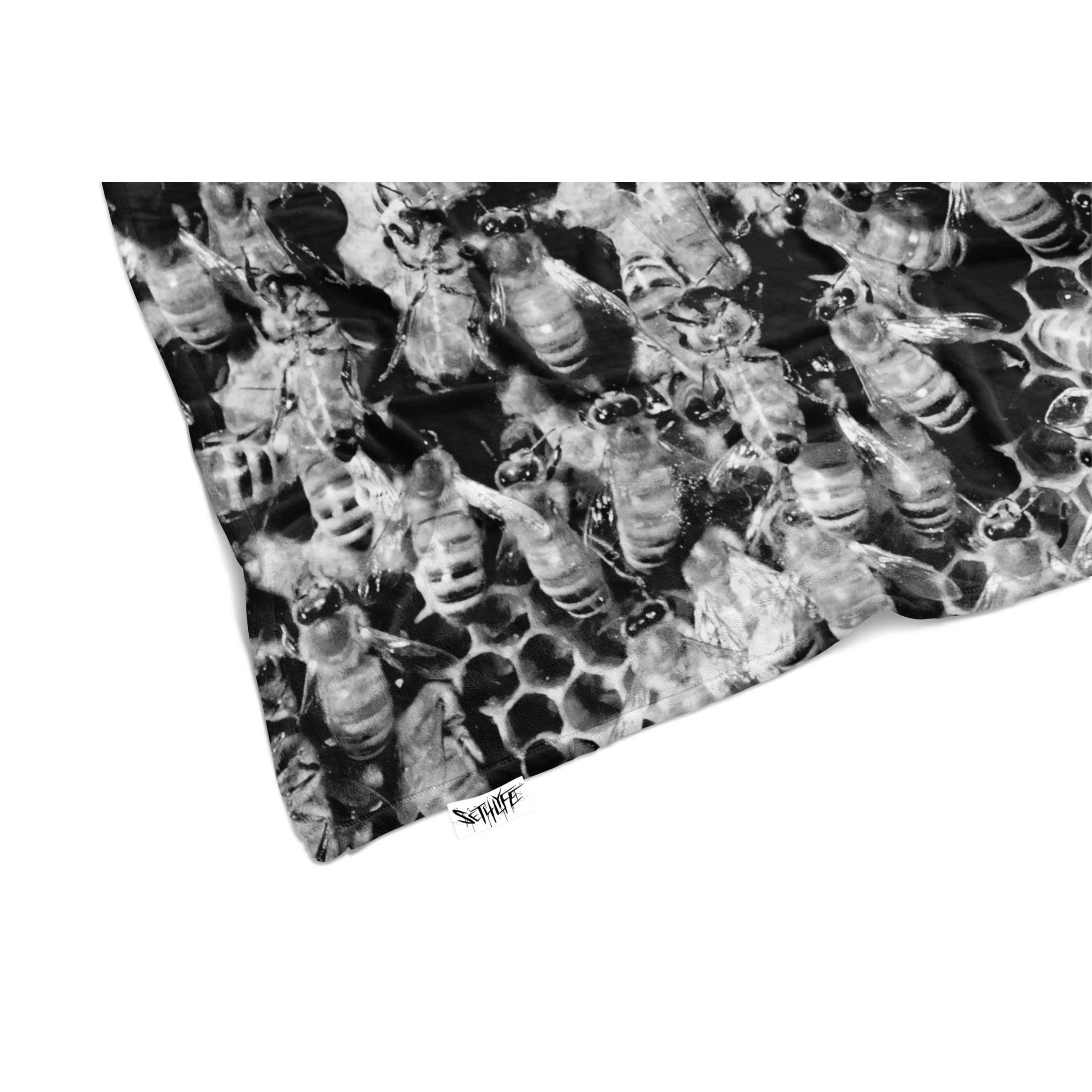 get-the-official-bees-dark-blanket-on-sale_1.jpg